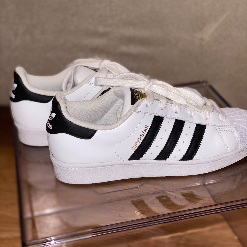 Adidas Classic Superstar Sneakers - Picture 2 of 8